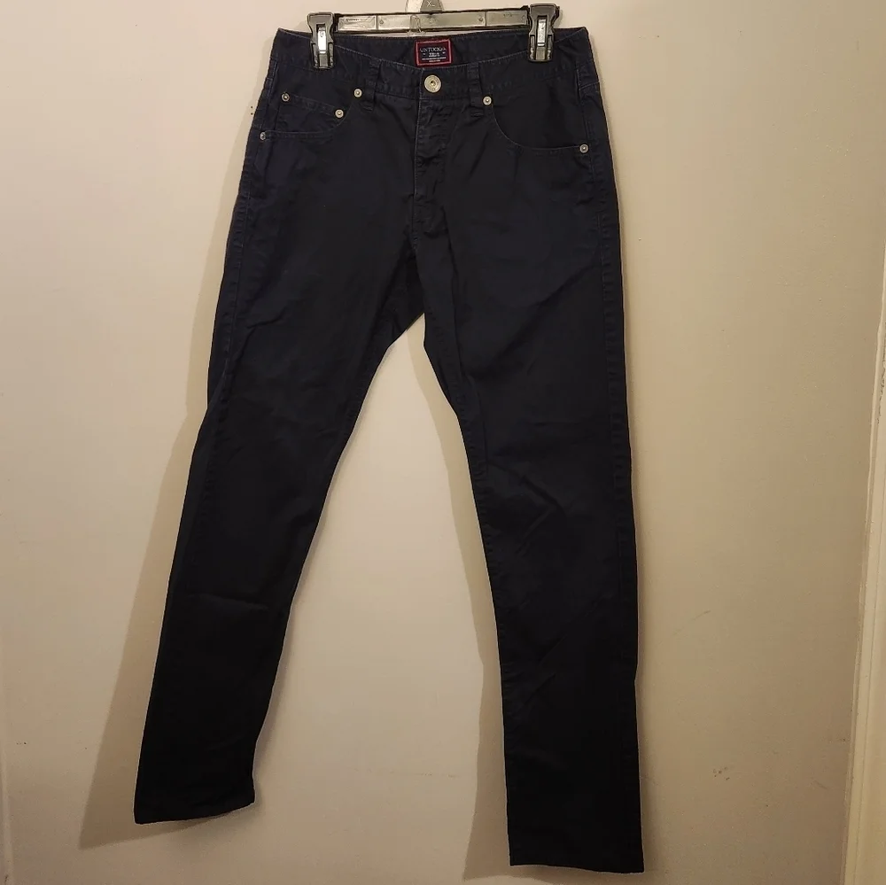 UNTUCKit pocket chino